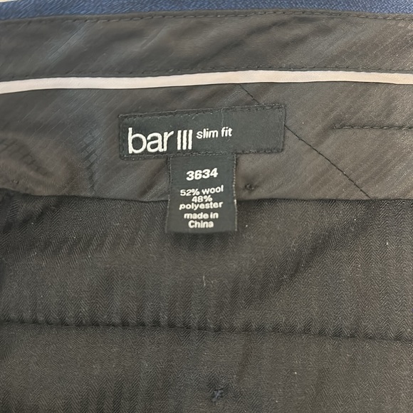 Macys Bar III slim fit blue suit
Jacket is a 44 Long
Pants are 36x34 - Picture 6 of 8
